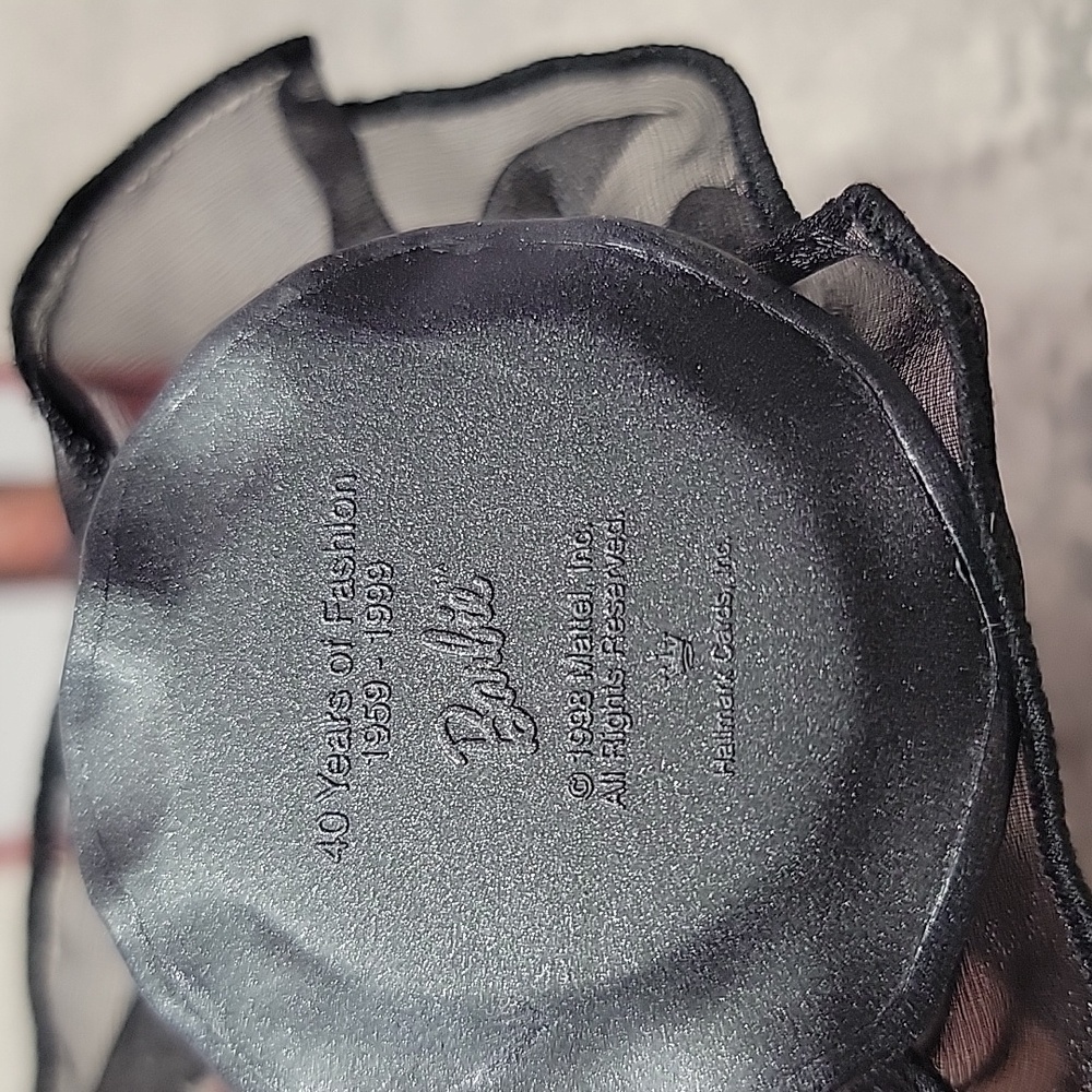 Barbie 40th Anniversary Hallmark Keepsake Ornament - Picture 3 of 4